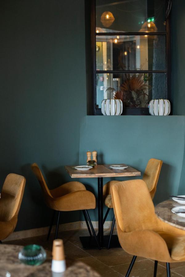 Le Victoria Boutique Hotel 상폴투아 샤토 외부 사진