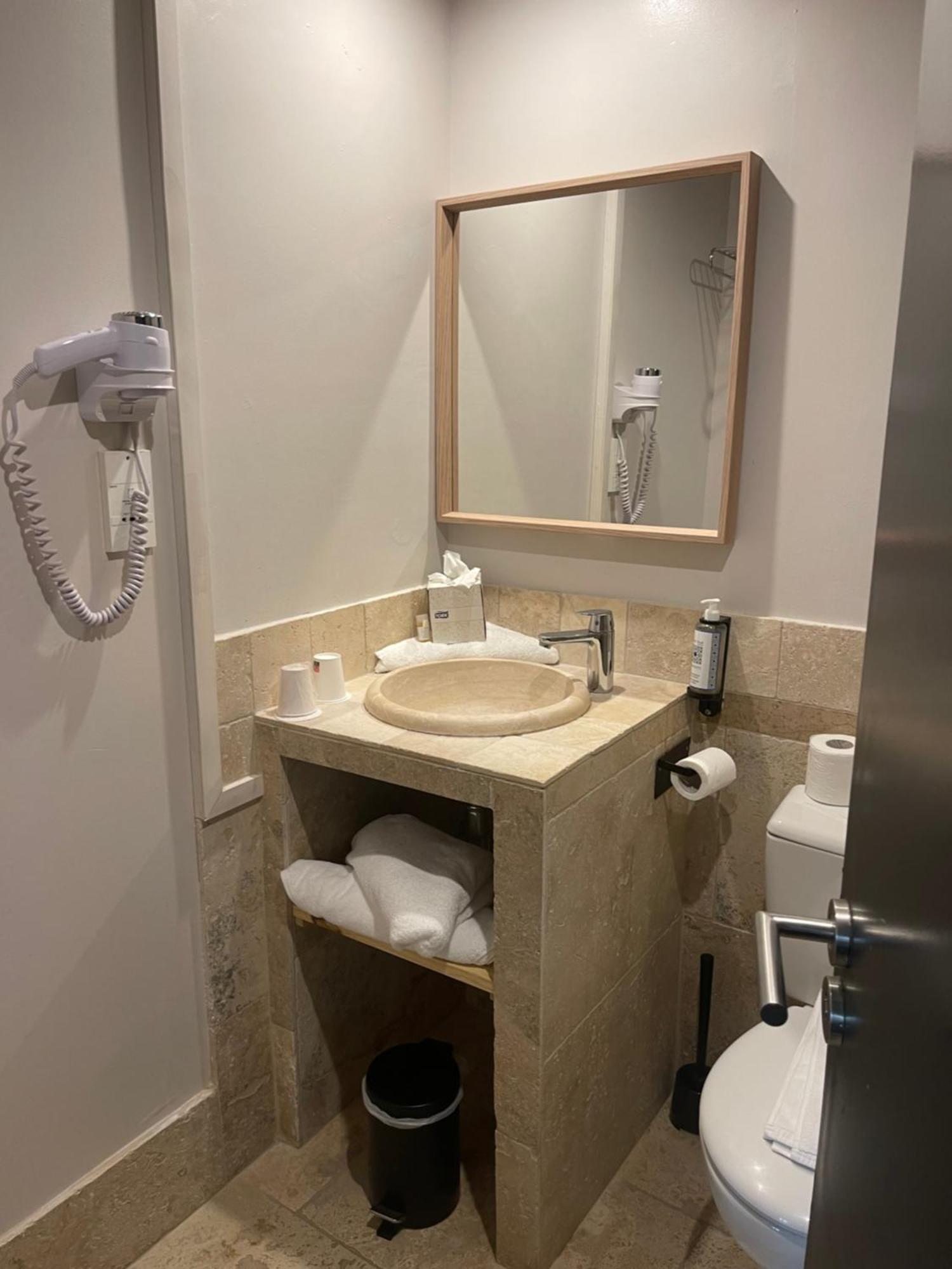 Le Victoria Boutique Hotel 상폴투아 샤토 외부 사진