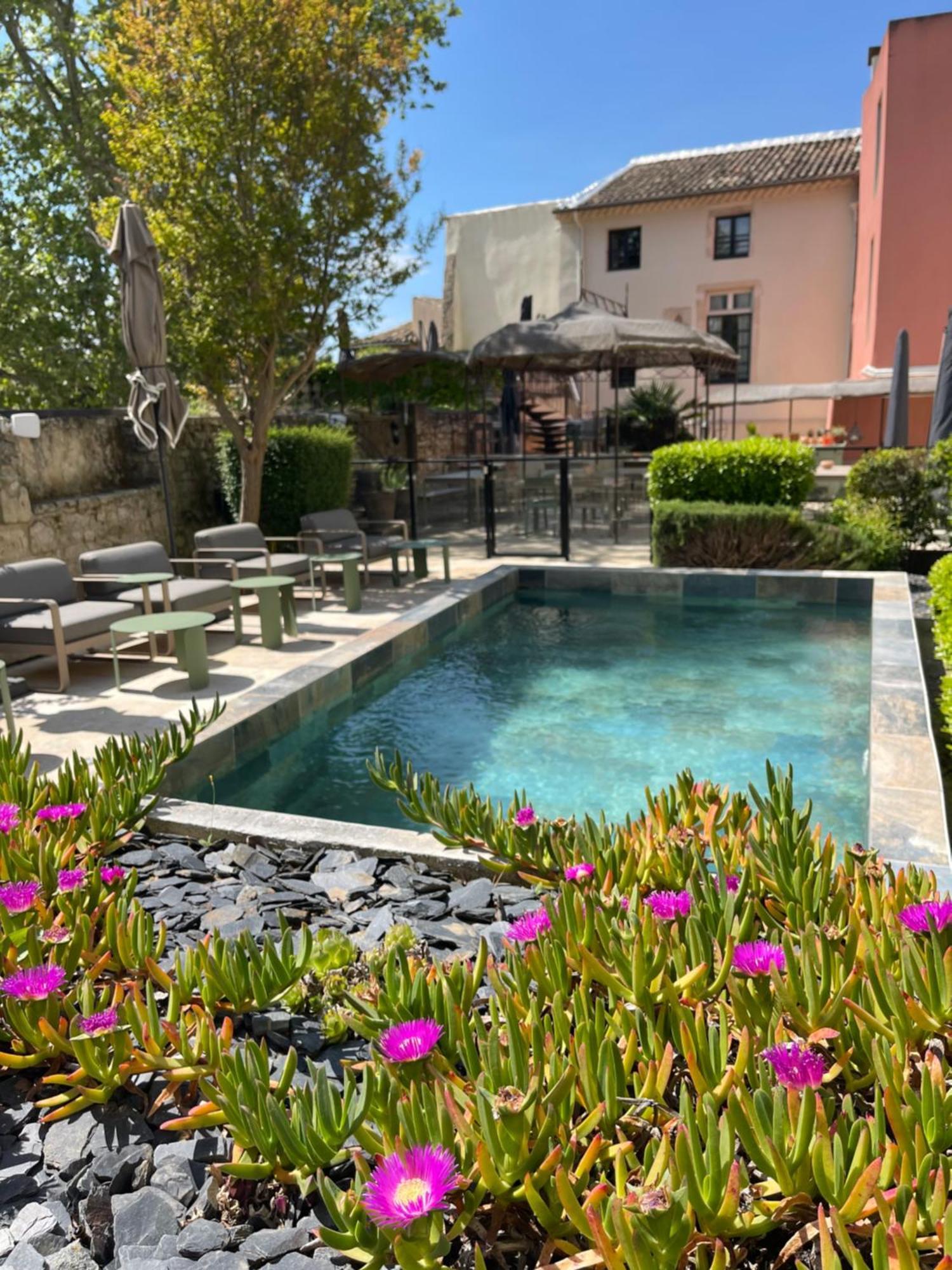 Le Victoria Boutique Hotel 상폴투아 샤토 외부 사진